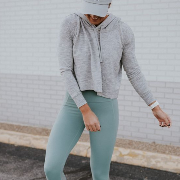 GRAY CROPPED SWEATSHIRT - Picture 3 of 4